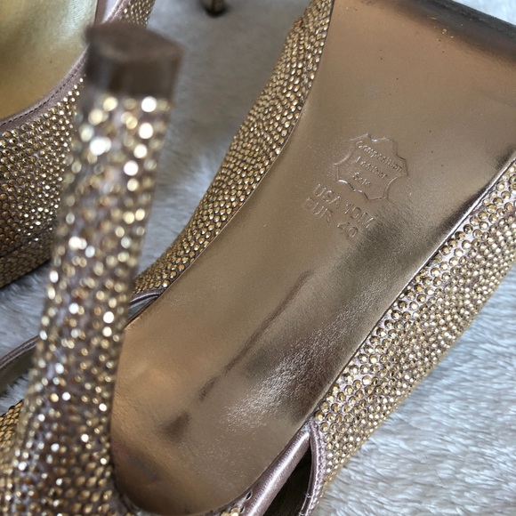 Shimmering Gold Slingback Heel - Picture 3 of 5